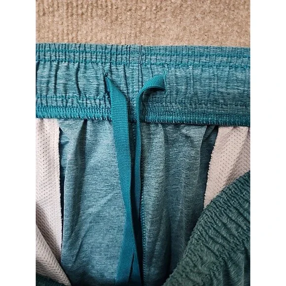 Under Armour Training Shorts Mens L Teal Heather Athletic Stretch NEW